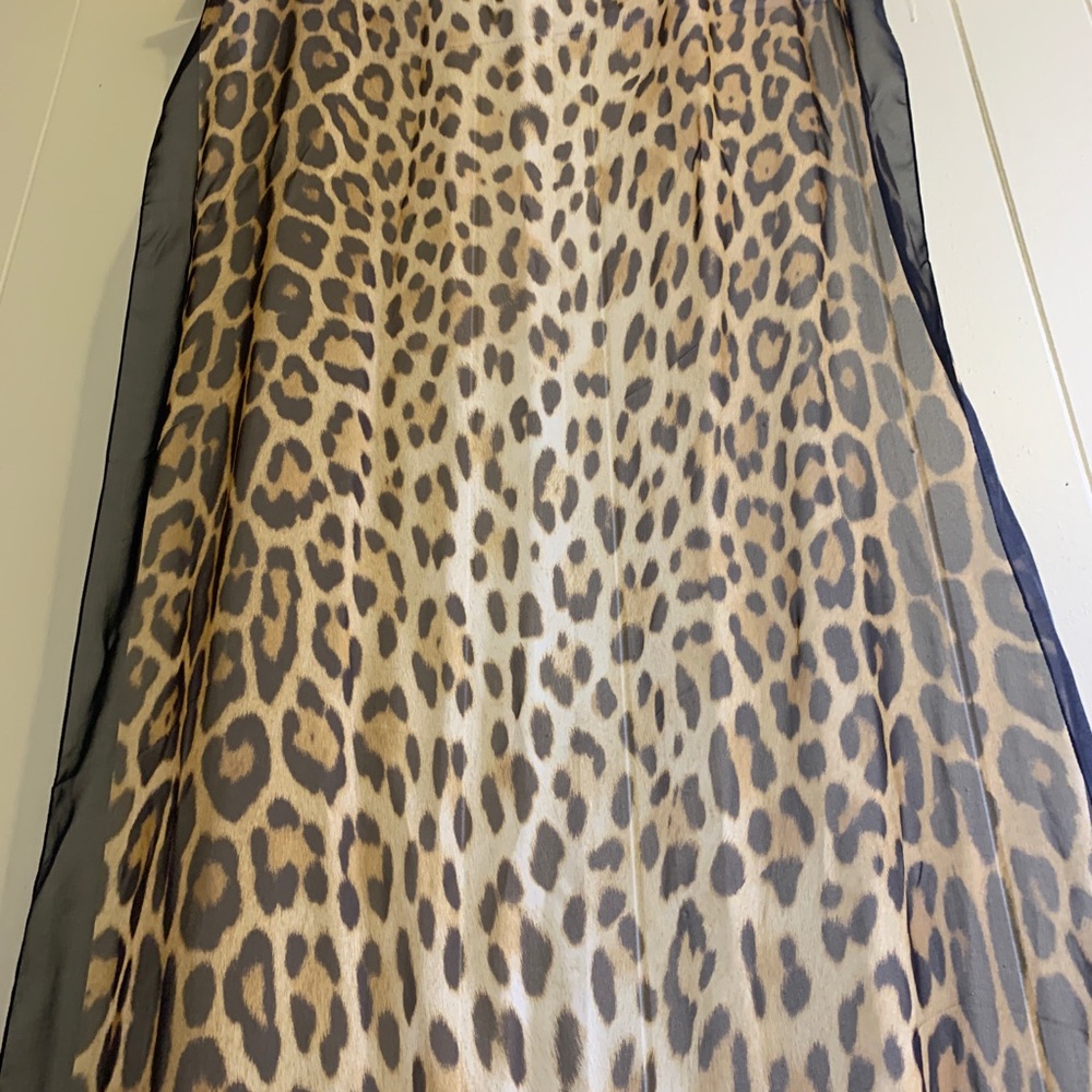 MOSCHINO 100% Silk Cheetah Print Scarf - New - Picture 4 of 8